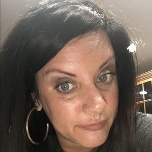 Meet your Posher, Gina